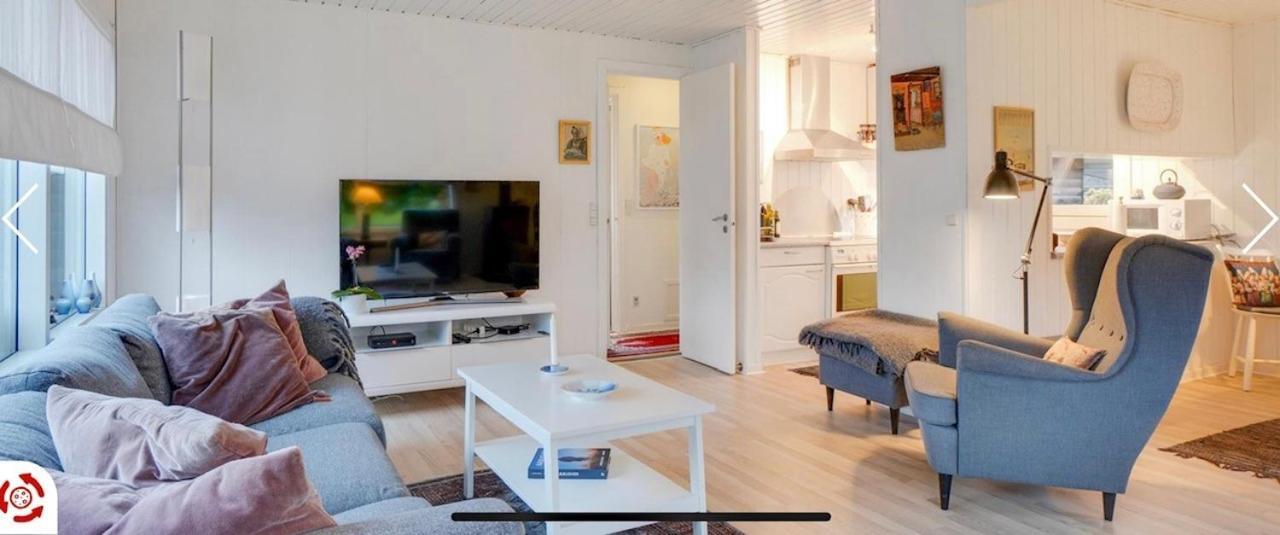 Sommerhus I Blokhus Helt Taet Pa By Og Strand Buitenkant foto